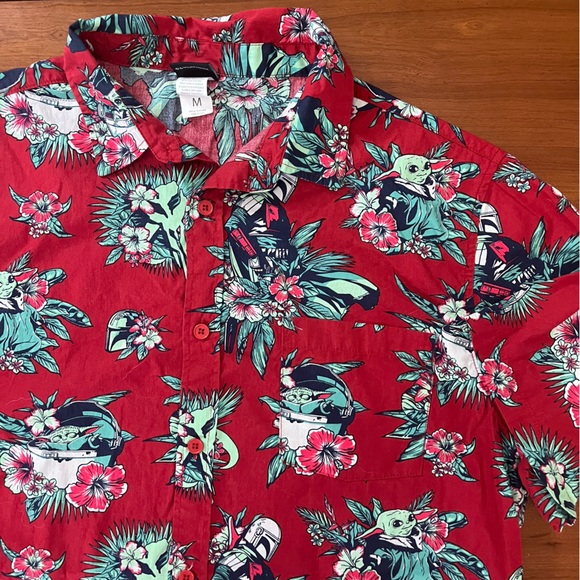 🌺 Star Wars Hawaiian Shirt – Grogu Baby Yoda Mando Print Red Button Up - Picture 5 of 10
